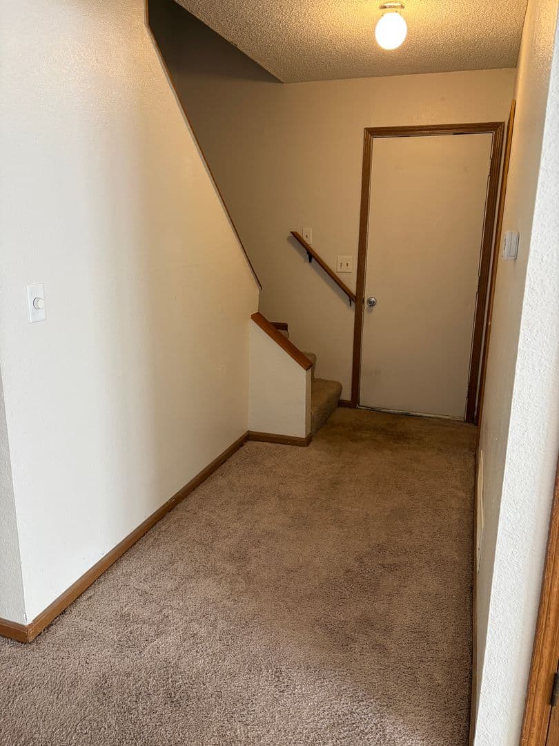 Kansas City Apartment: 8707 NW 82ND Terrace