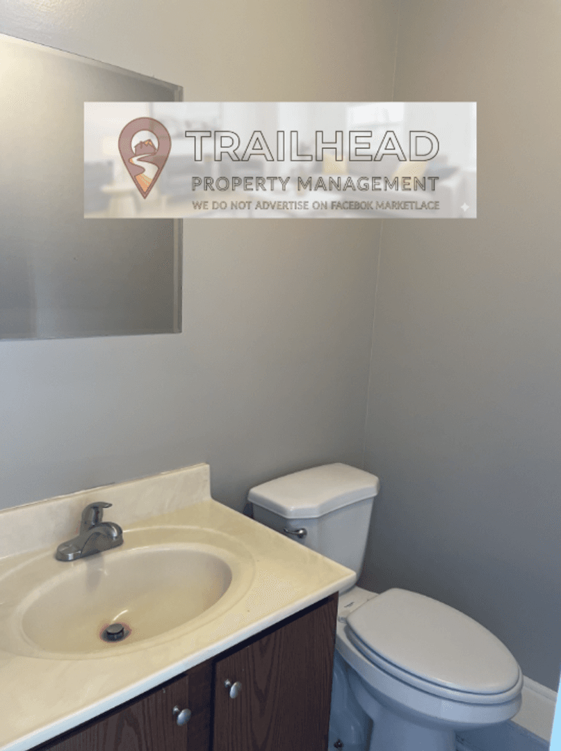 Ferrelview Townhome: 219 N Garrison Ave