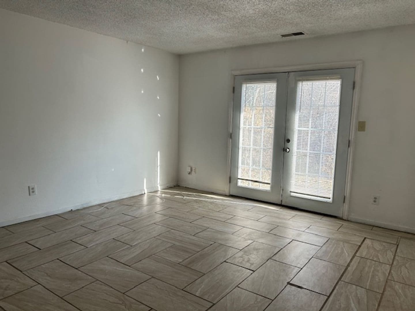 Raytown Townhome: 8307 Woodson Drive