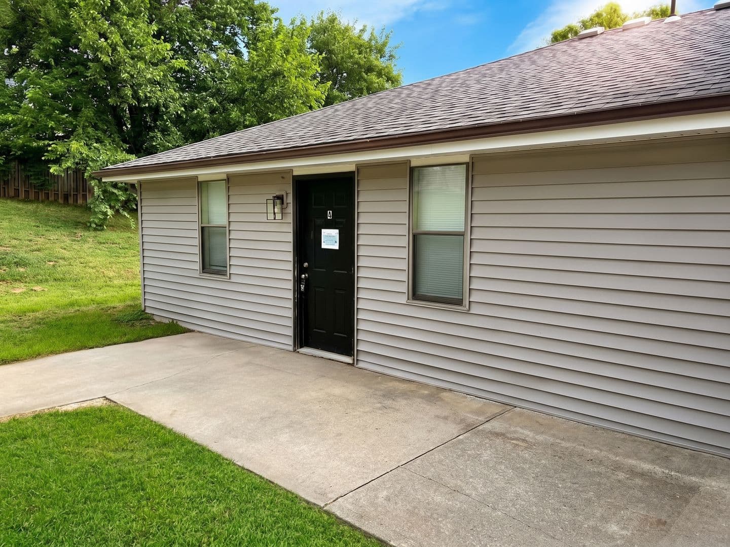 Kansas City Apartment: 8702 NW 82nd Ter