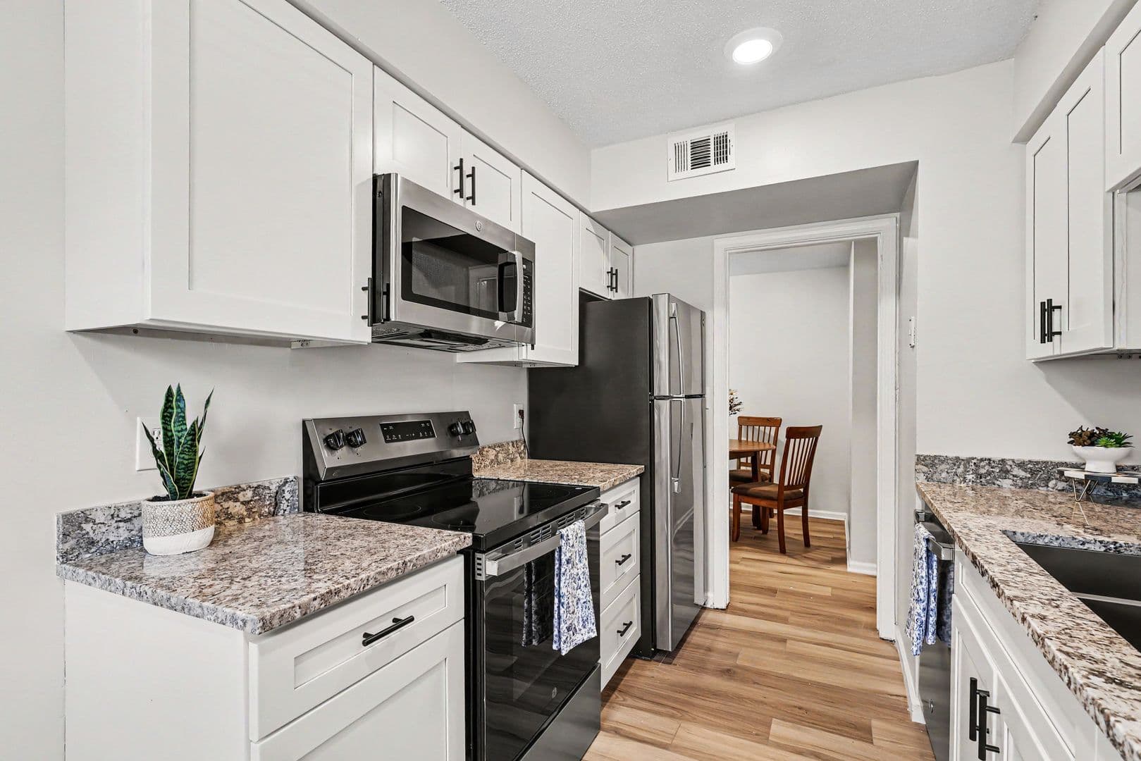 Overland Park Apartment: 8441 Robinson Street