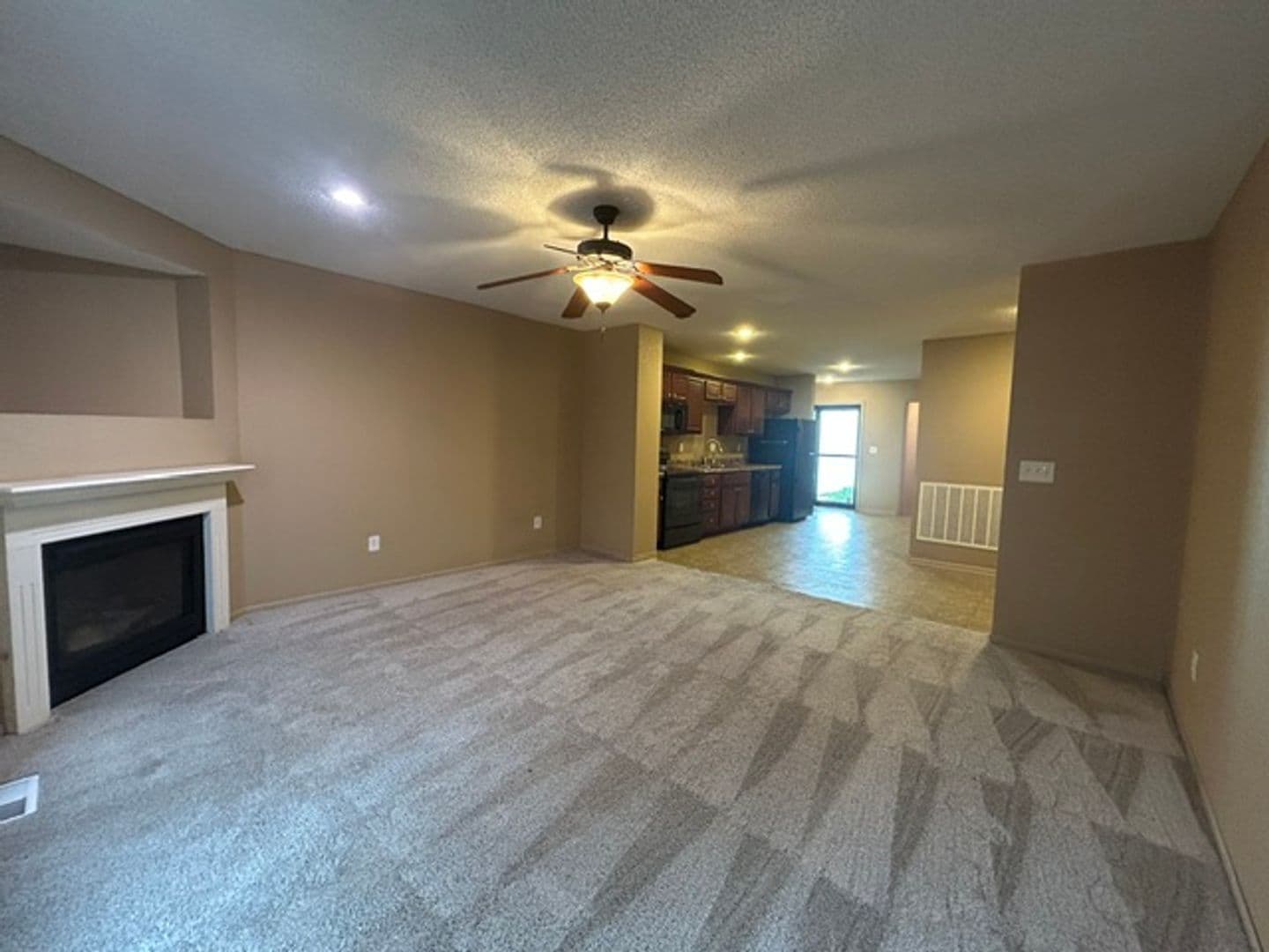 Platte City Townhome: 15437 NW 123th St