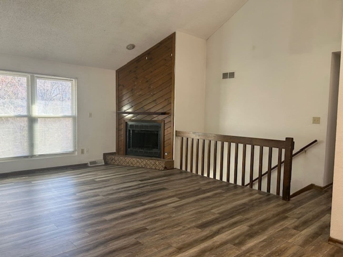 Raytown Townhome: 8307 Woodson Drive