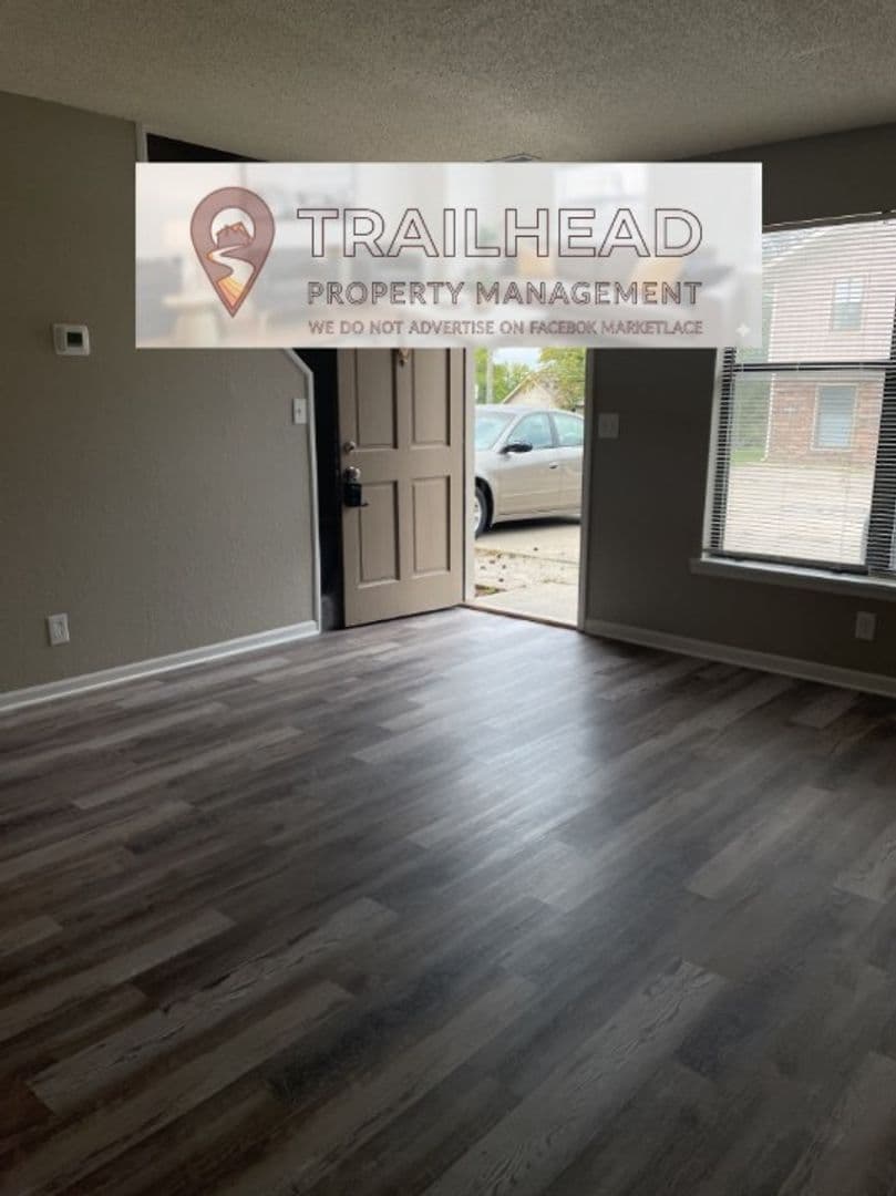 Ferrelview Townhome: 219 N Garrison Ave