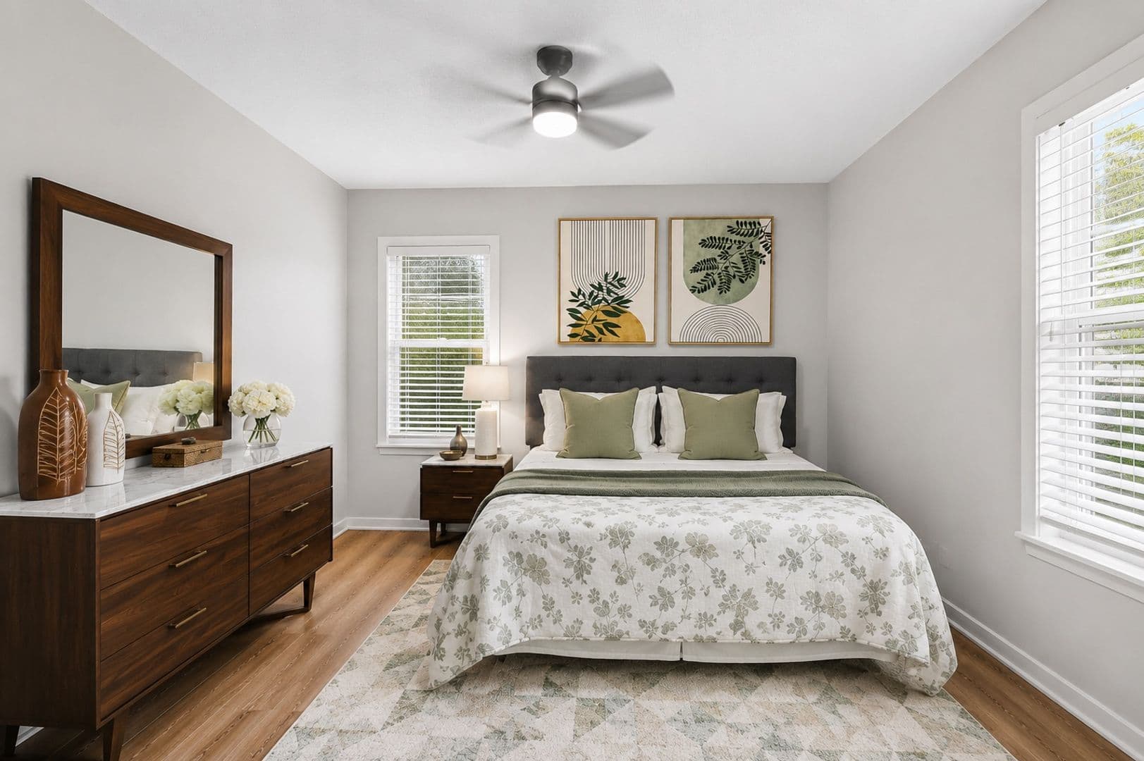 Overland Park Apartment: 8441 Robinson Street