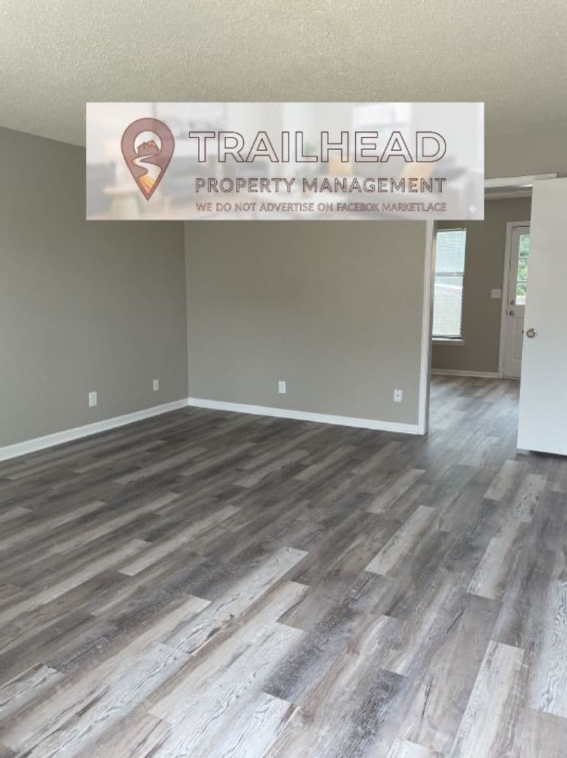 Ferrelview Townhome: 219 N Garrison Ave
