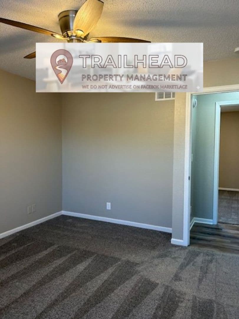 Ferrelview Townhome: 219 N Garrison Ave
