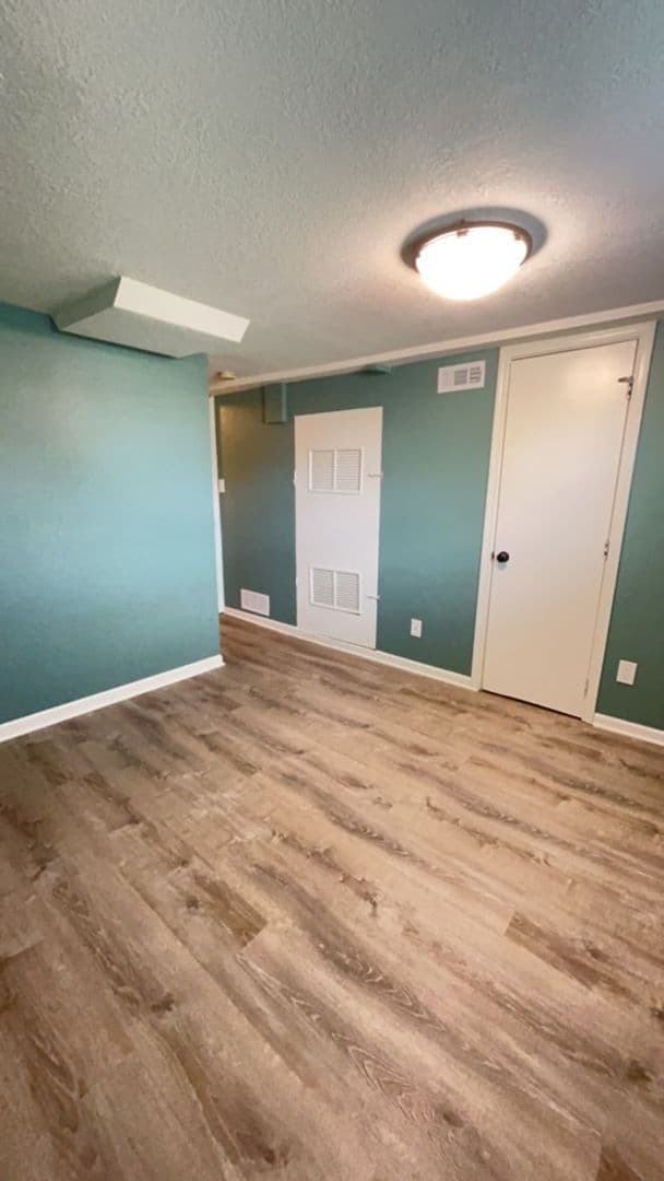 Kansas City Townhome: 8716 N Chatham Ave
