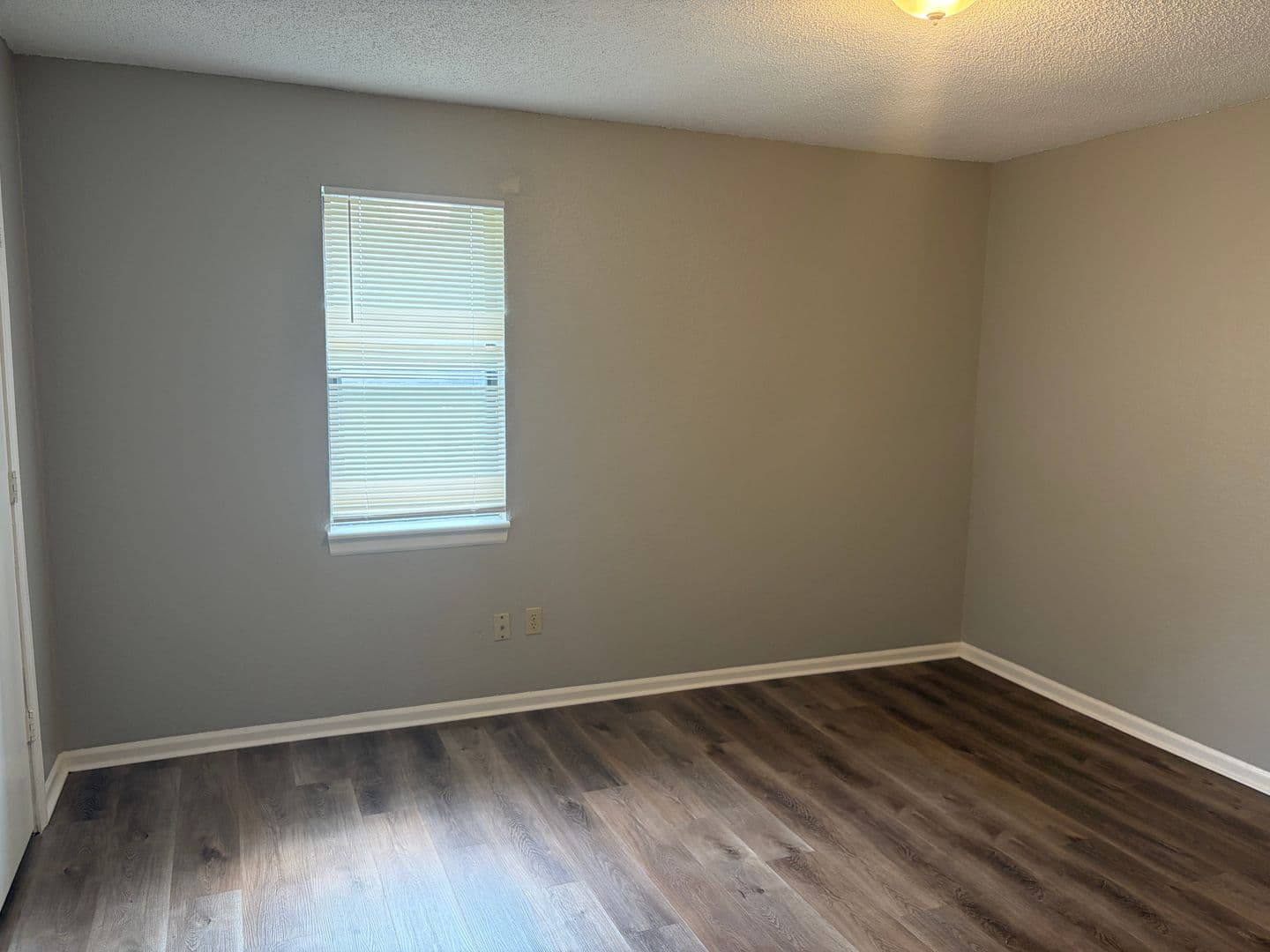 Kansas City Apartment: 8702 NW 82nd Ter