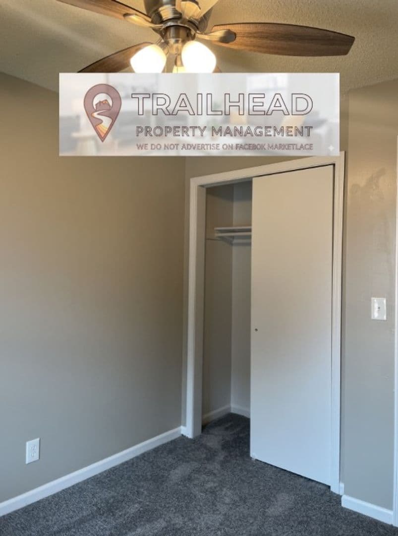 Ferrelview Townhome: 219 N Garrison Ave