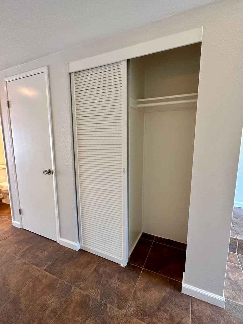 San Diego Townhome: 3266 Loma Riviera