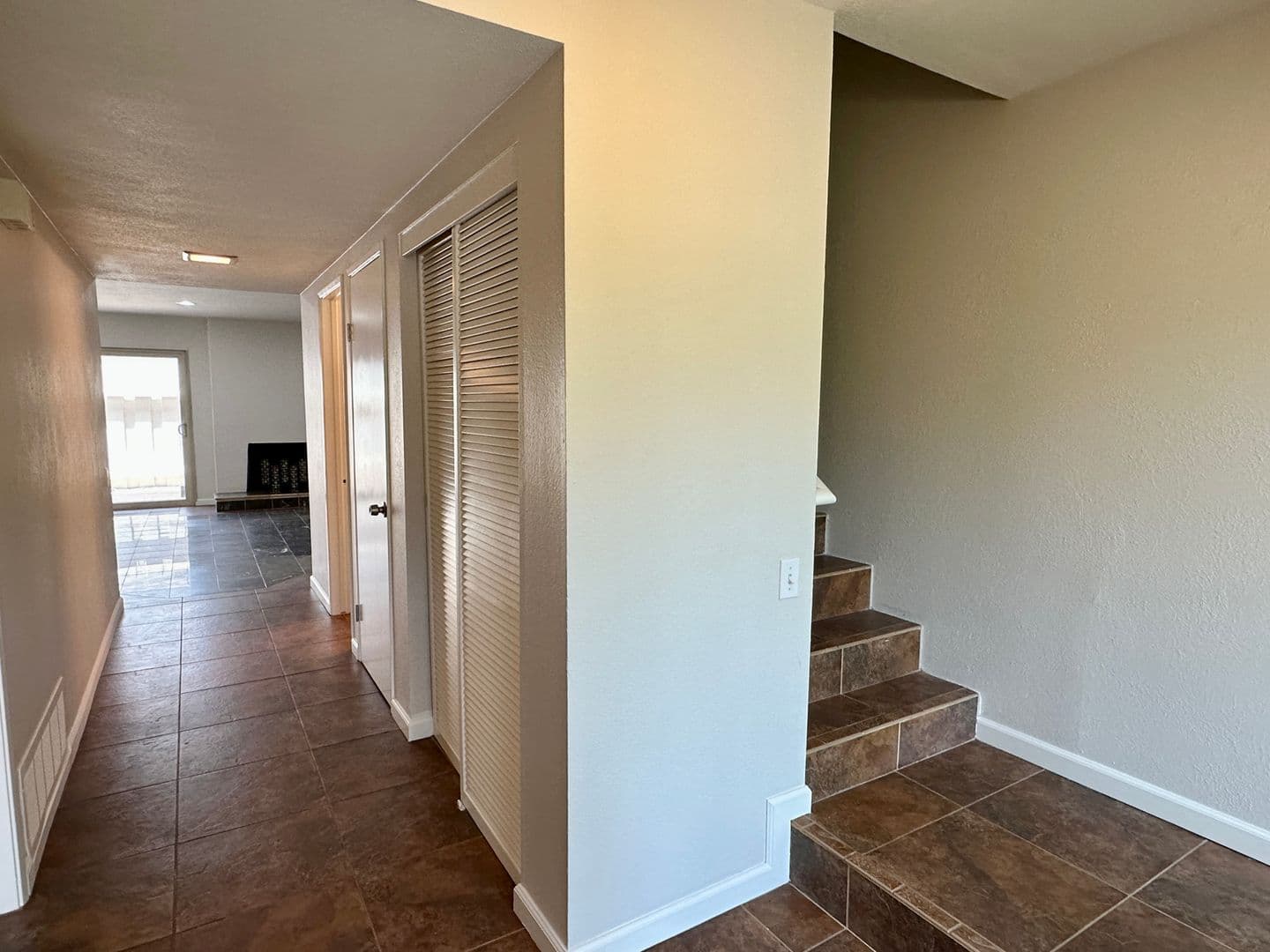 San Diego Townhome: 3266 Loma Riviera