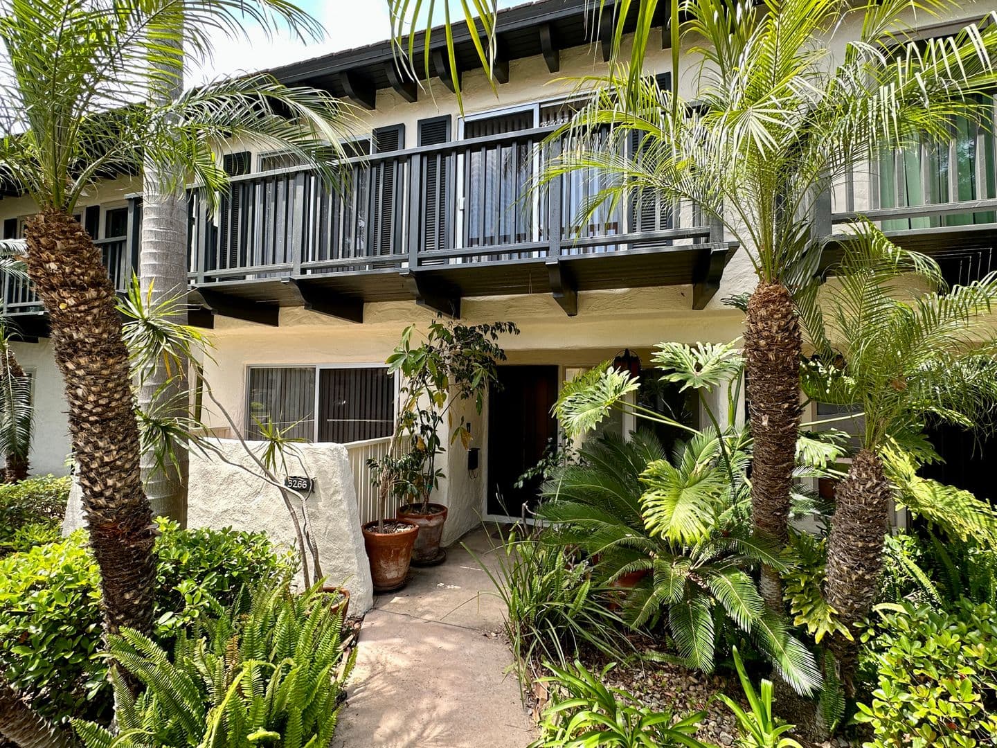 San Diego Townhome: 3266 Loma Riviera