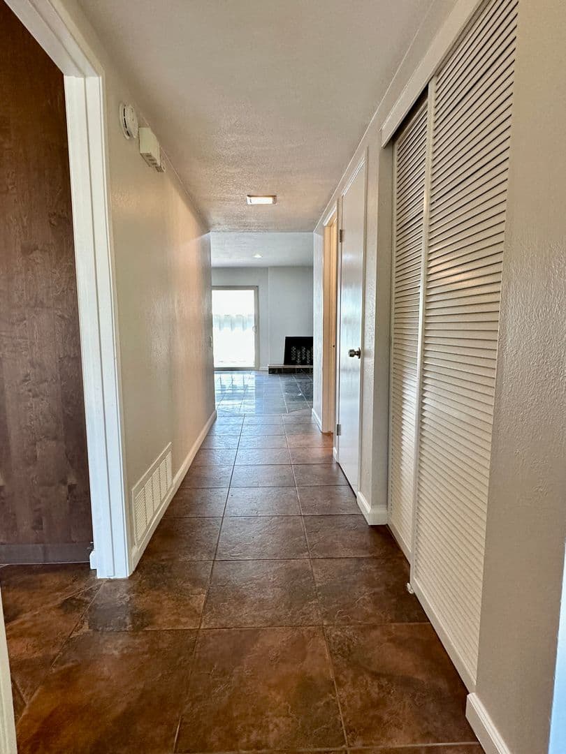 San Diego Townhome: 3266 Loma Riviera