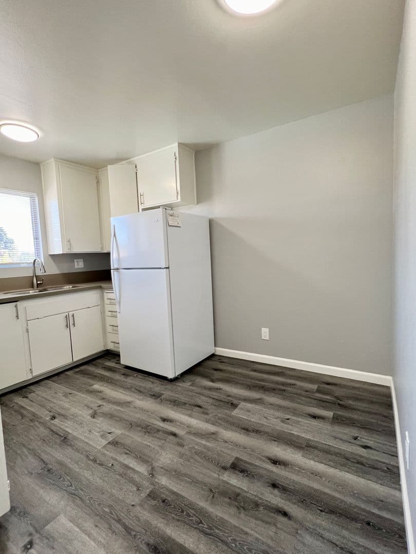 El Cajon Apartment: 798 McClure St.