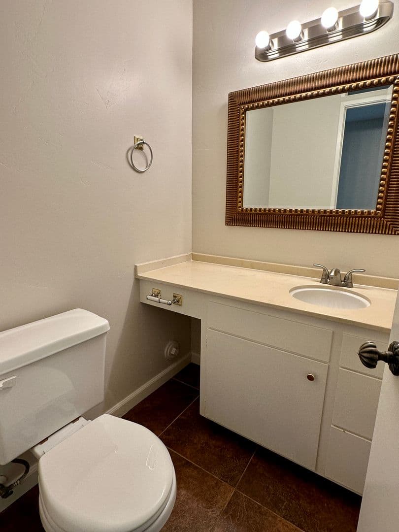 San Diego Townhome: 3266 Loma Riviera