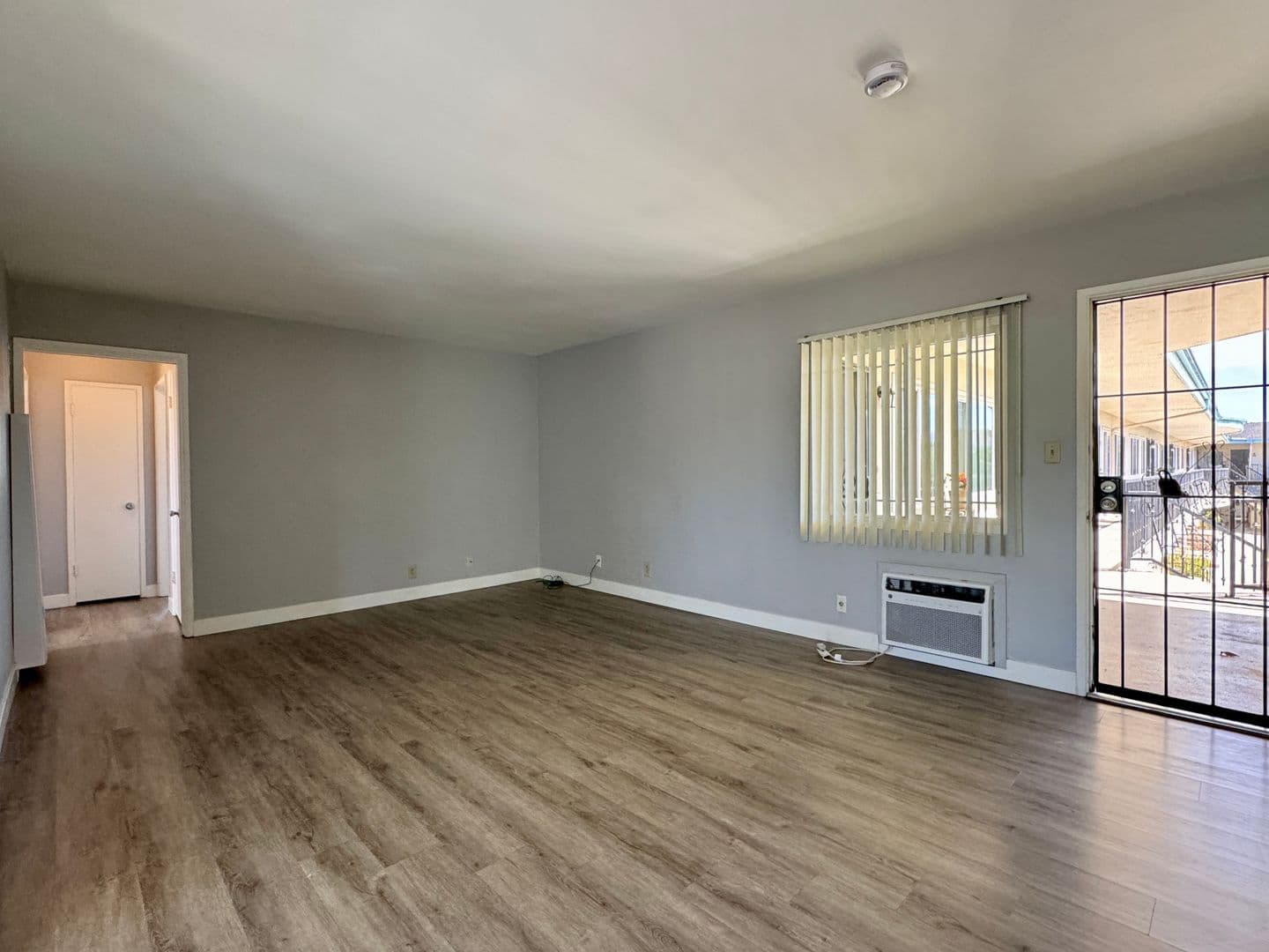 El Cajon Apartment: 110 W. Renette Ave.