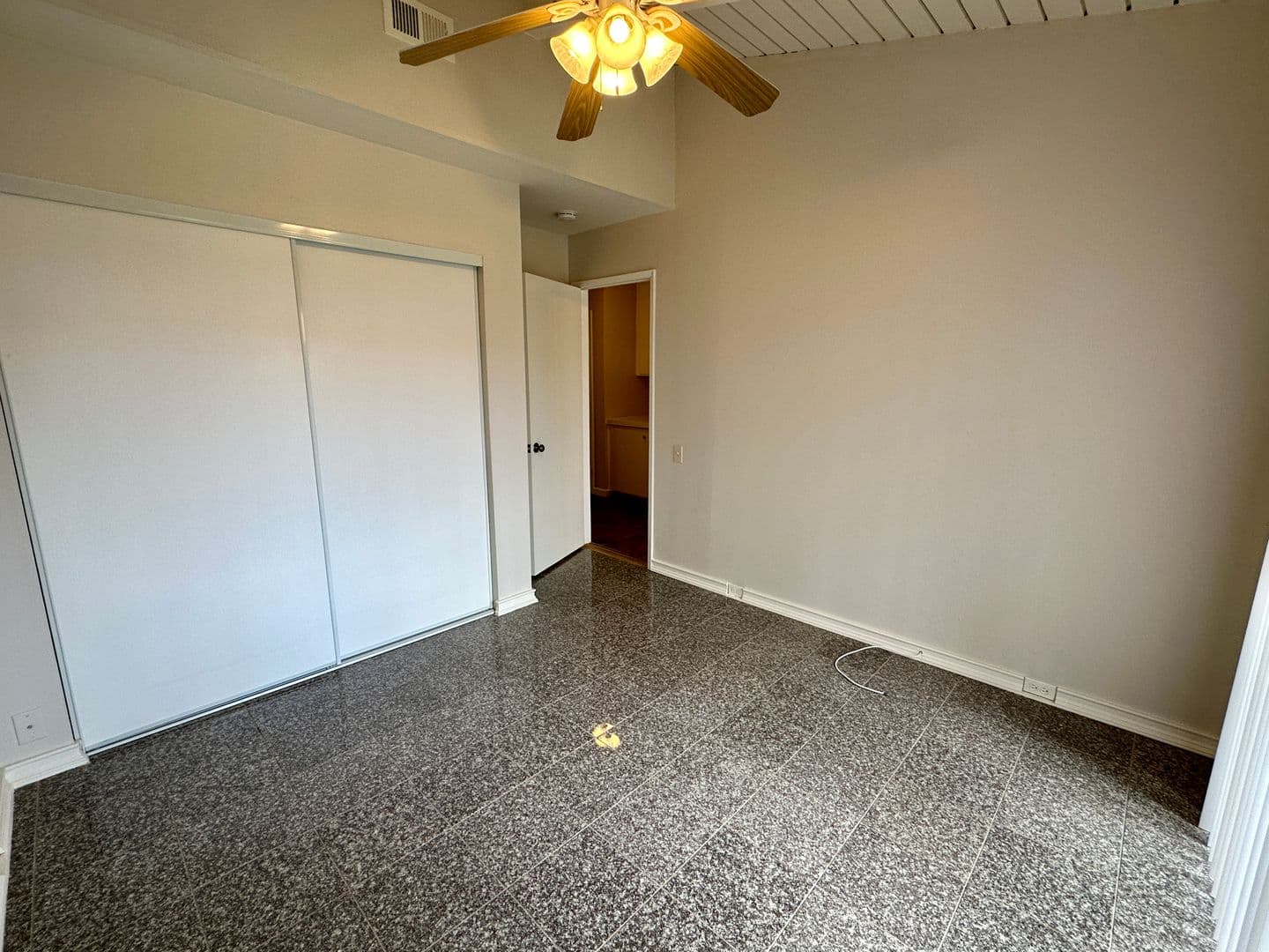 San Diego Townhome: 3266 Loma Riviera