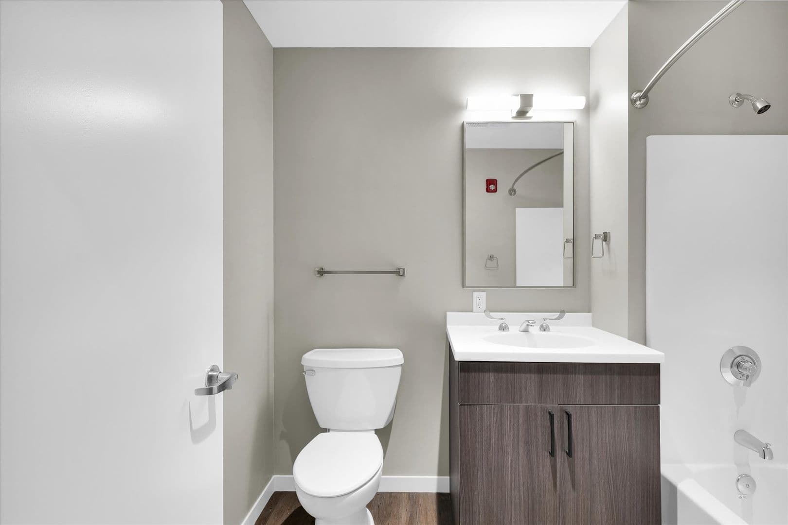 Champaign Apartment: 209 N Neil St.