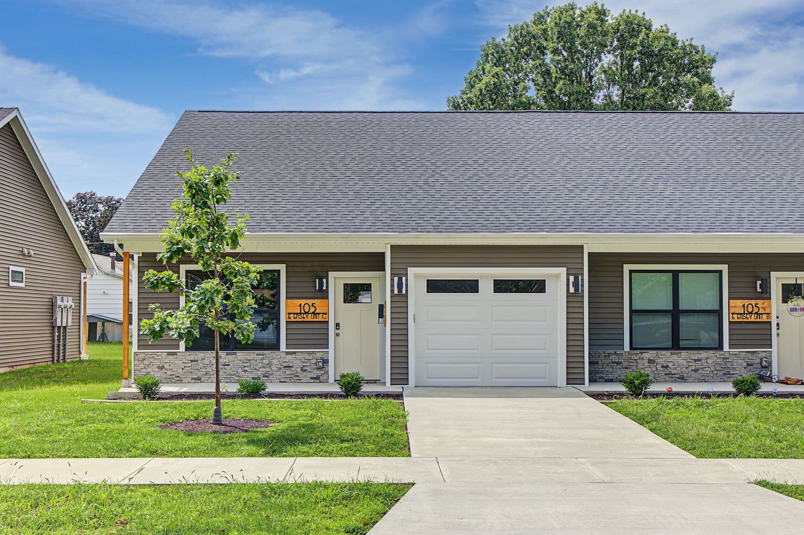 Tuscola Townhome: 105 E. Ensey