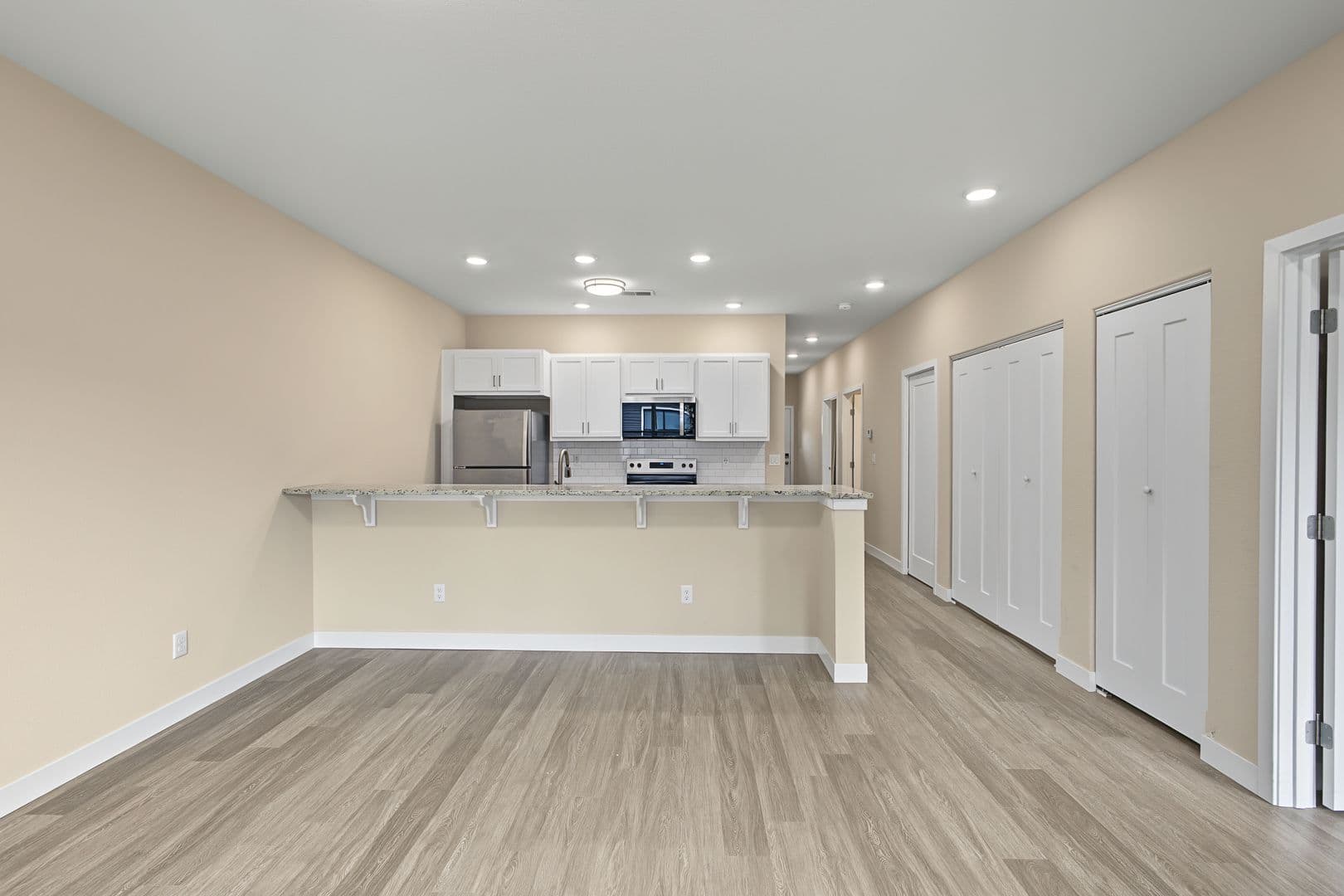 Tuscola Condo: 105 E. Ensey