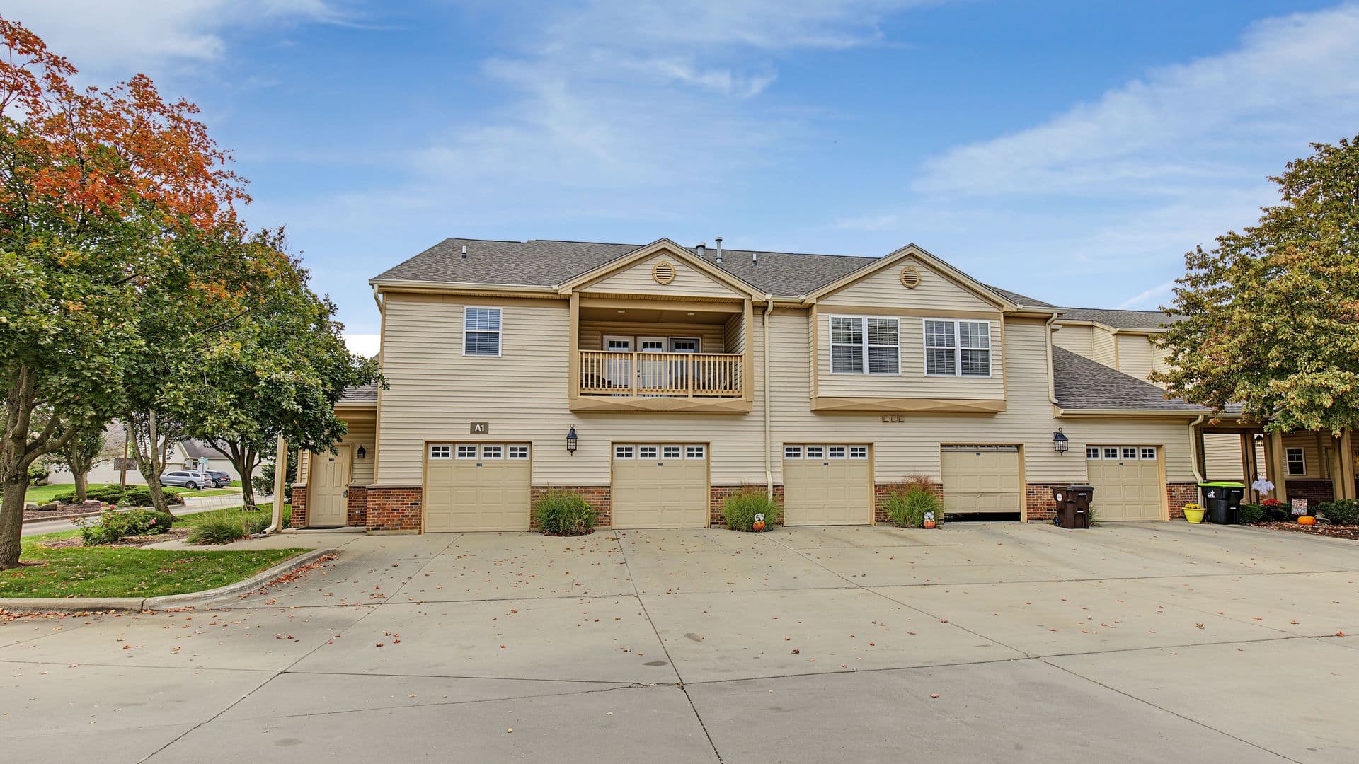 Champaign Condo: 3856 Thornhill Dr.