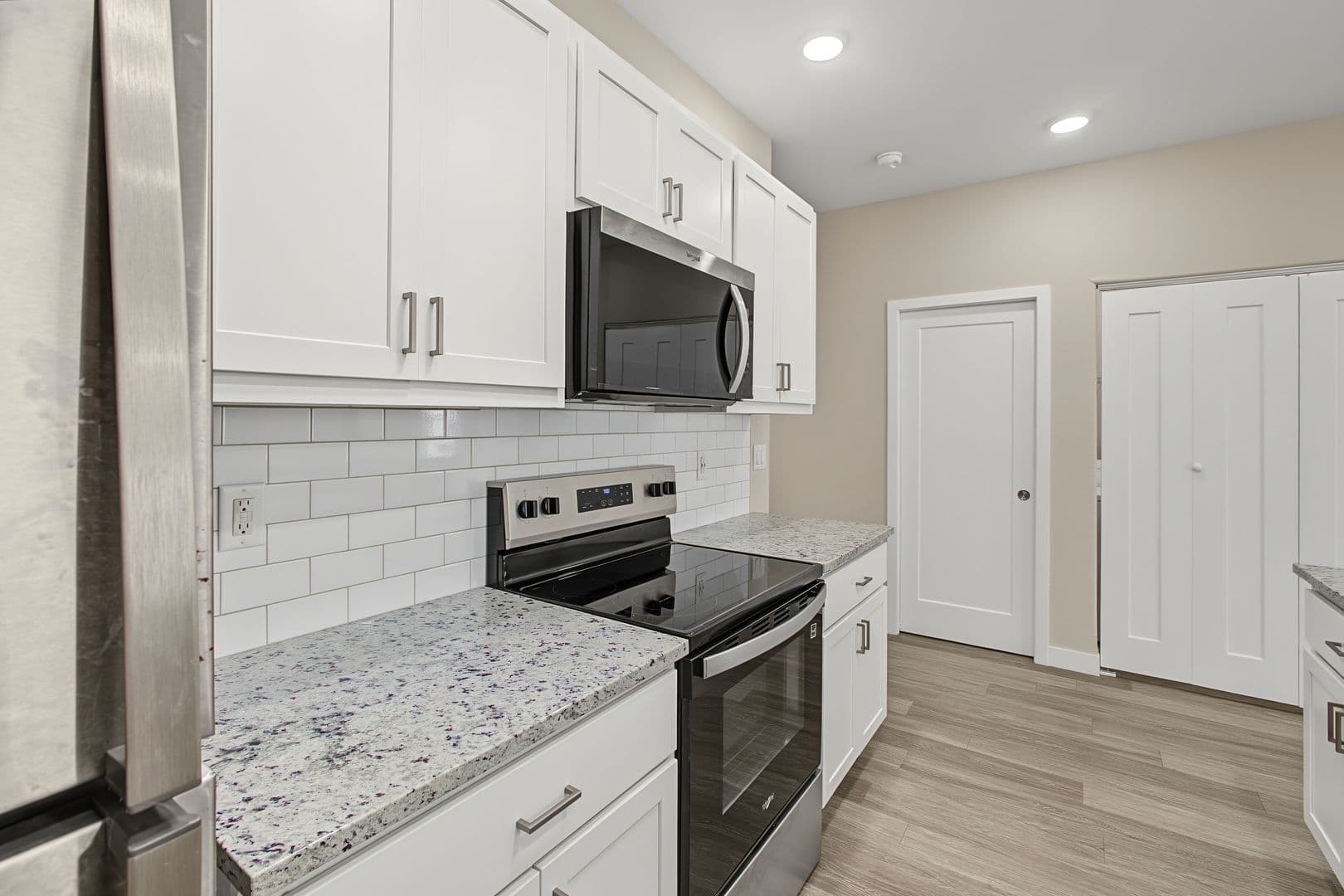 Tuscola Condo: 105 E. Ensey
