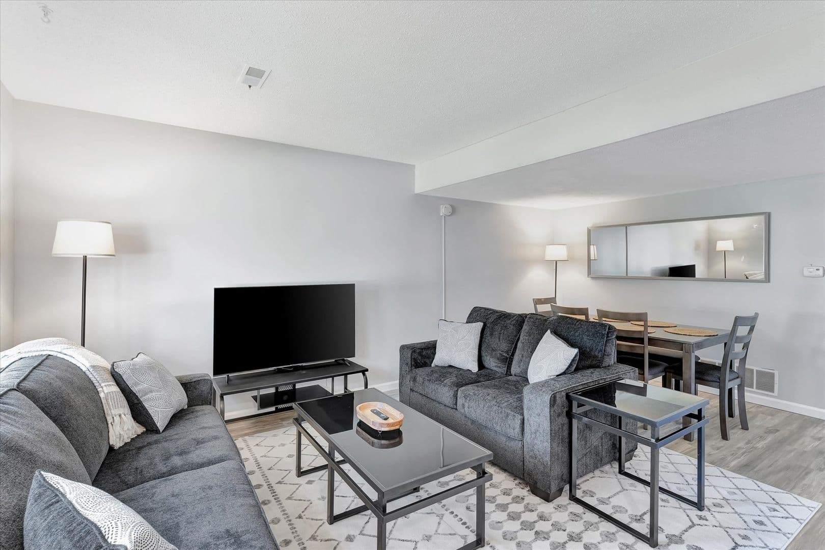 Champaign Apartment: 2406 Leeper Dr.