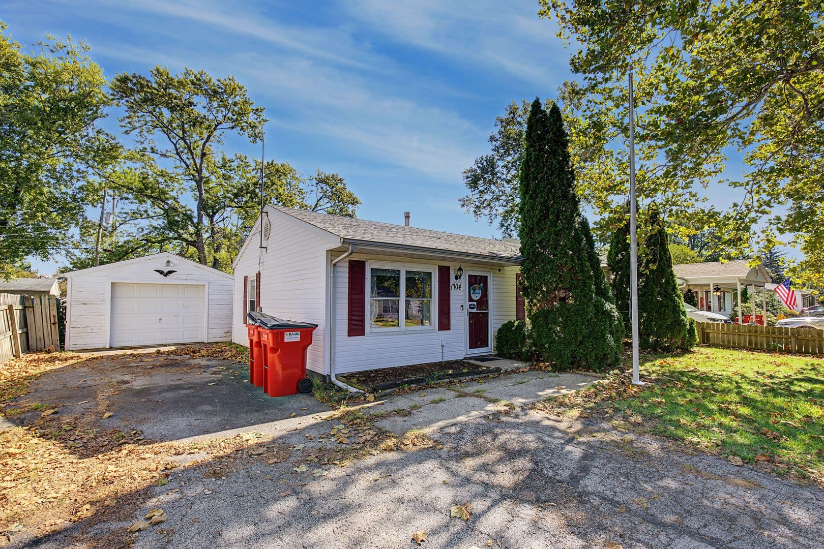 Champaign House: 1704 Ridgeland Dr.