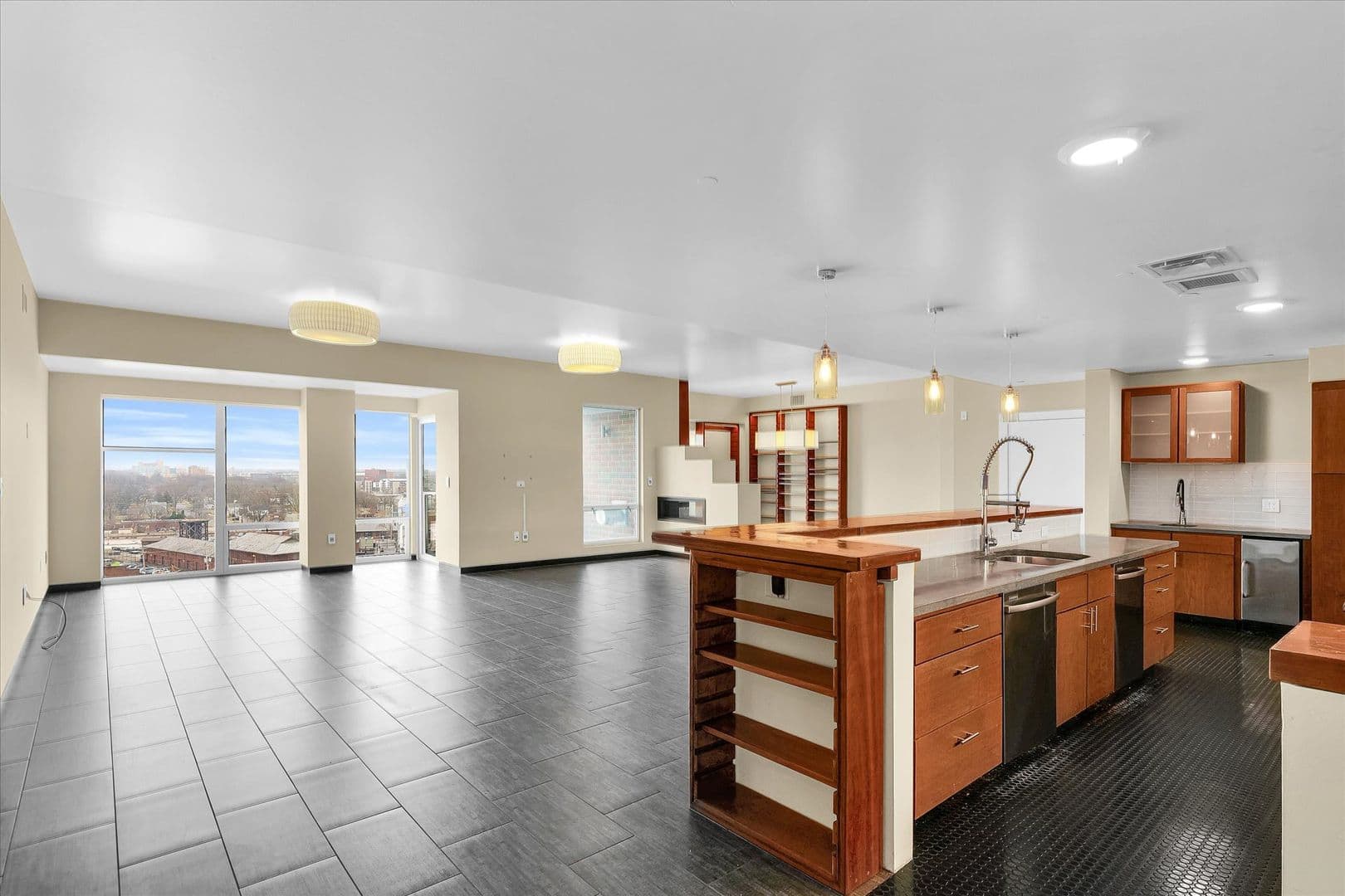 Champaign Condo: 301 N. Neil St.