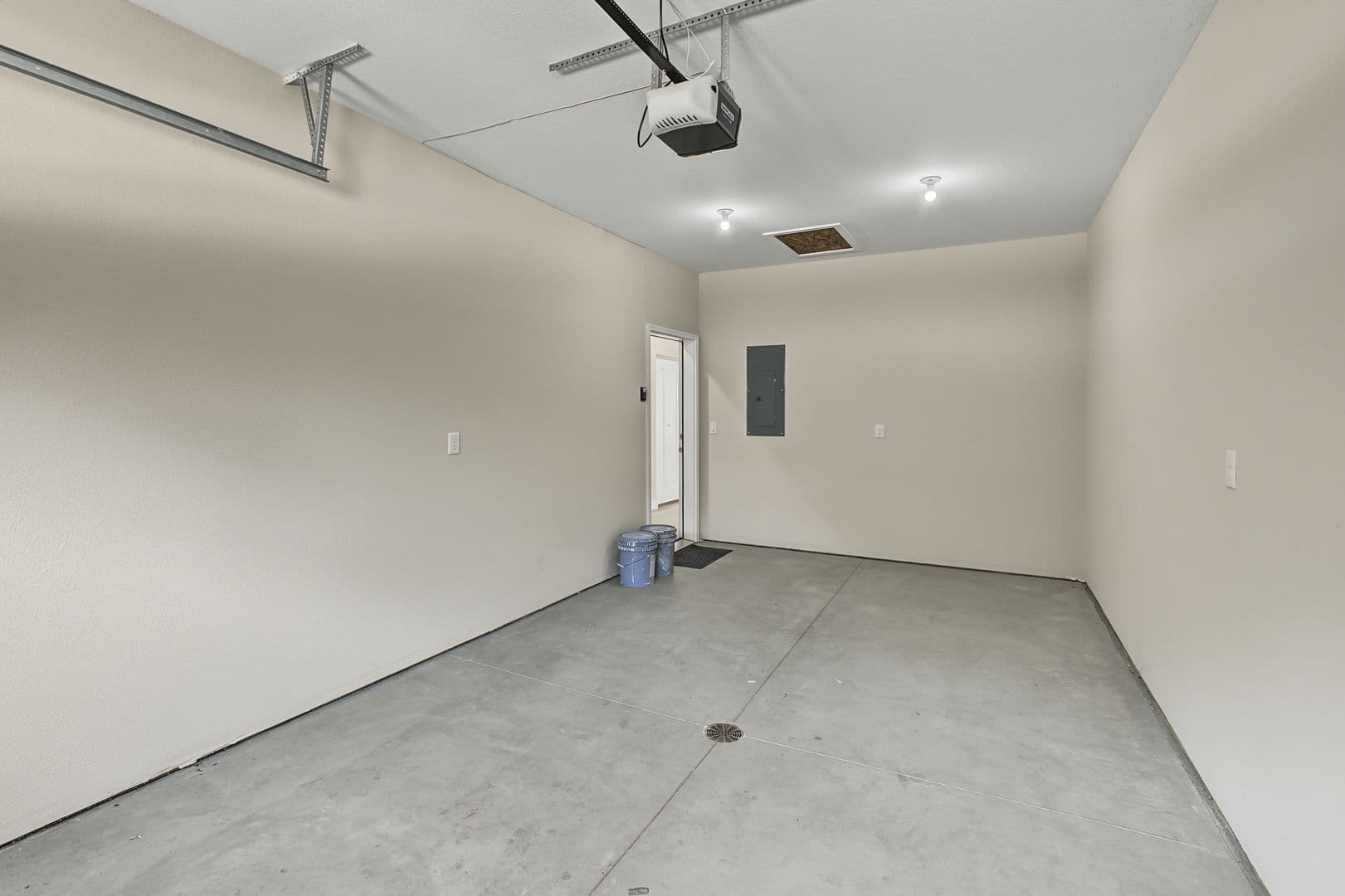 Tuscola Condo: 105 E. Ensey