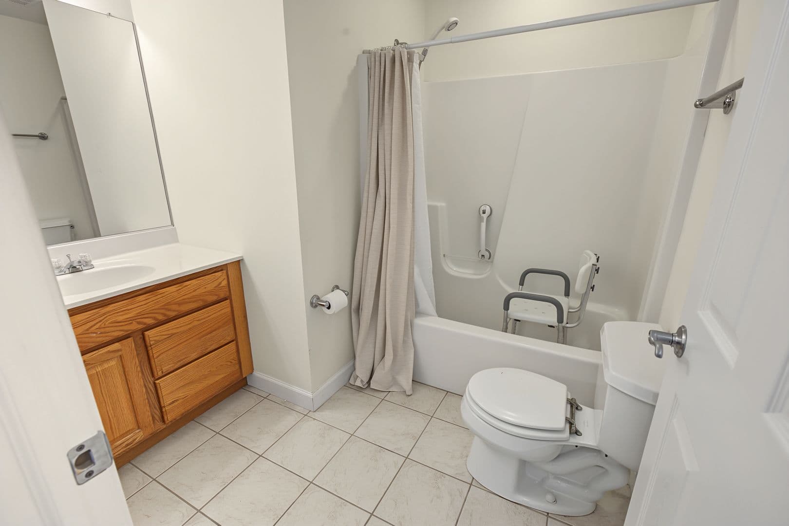 Champaign Condo: 3856 Thornhill Dr.