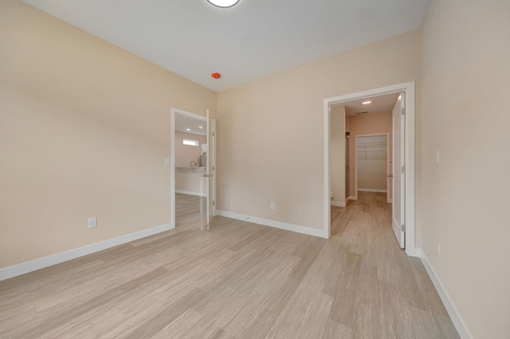 Tuscola Condo: 111 E. Ensey