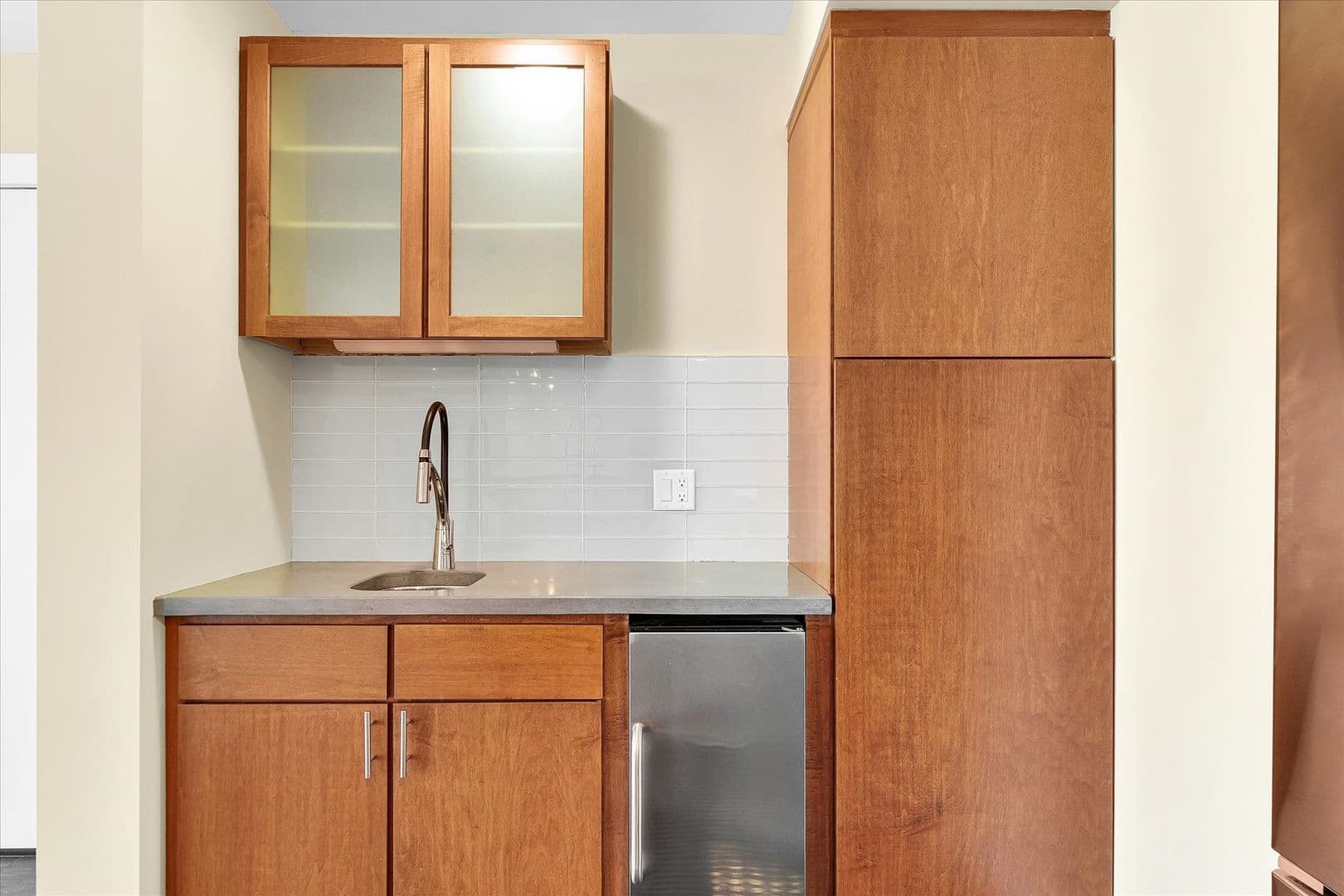 Champaign Condo: 301 N. Neil St.
