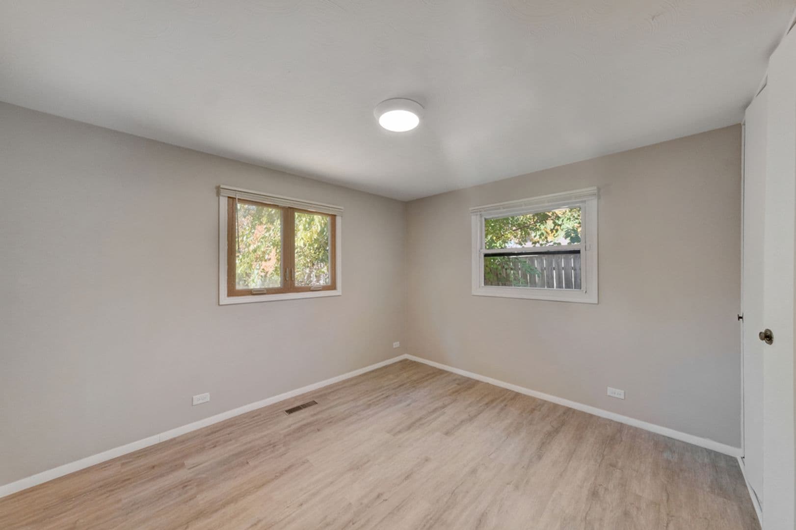 Champaign House: 1507 Thornton Dr.