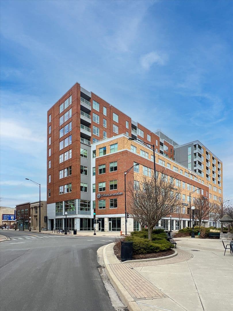 Champaign Condo: 301 N. Neil St.