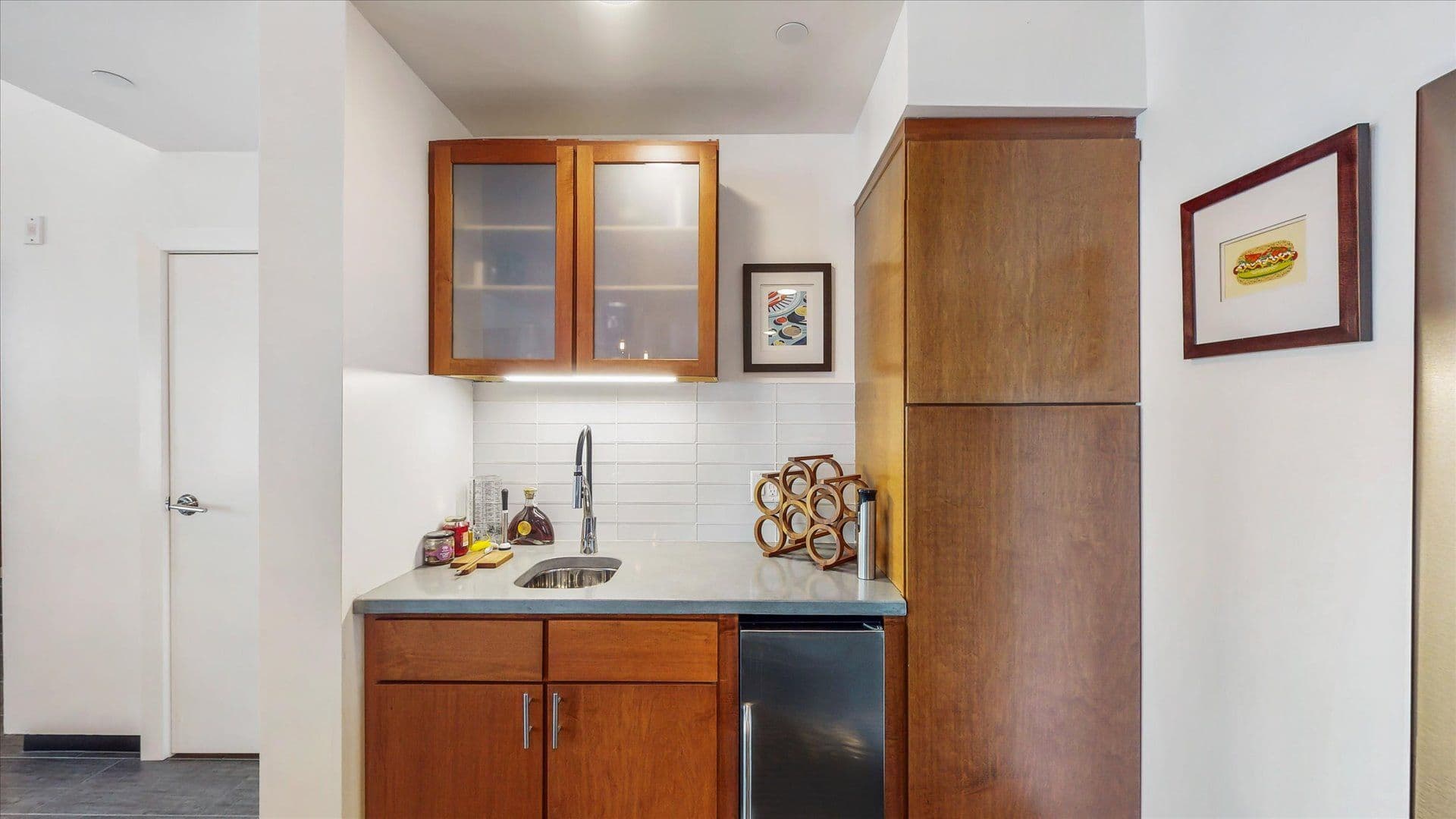 Champaign Condo: 301 N. Neil St.