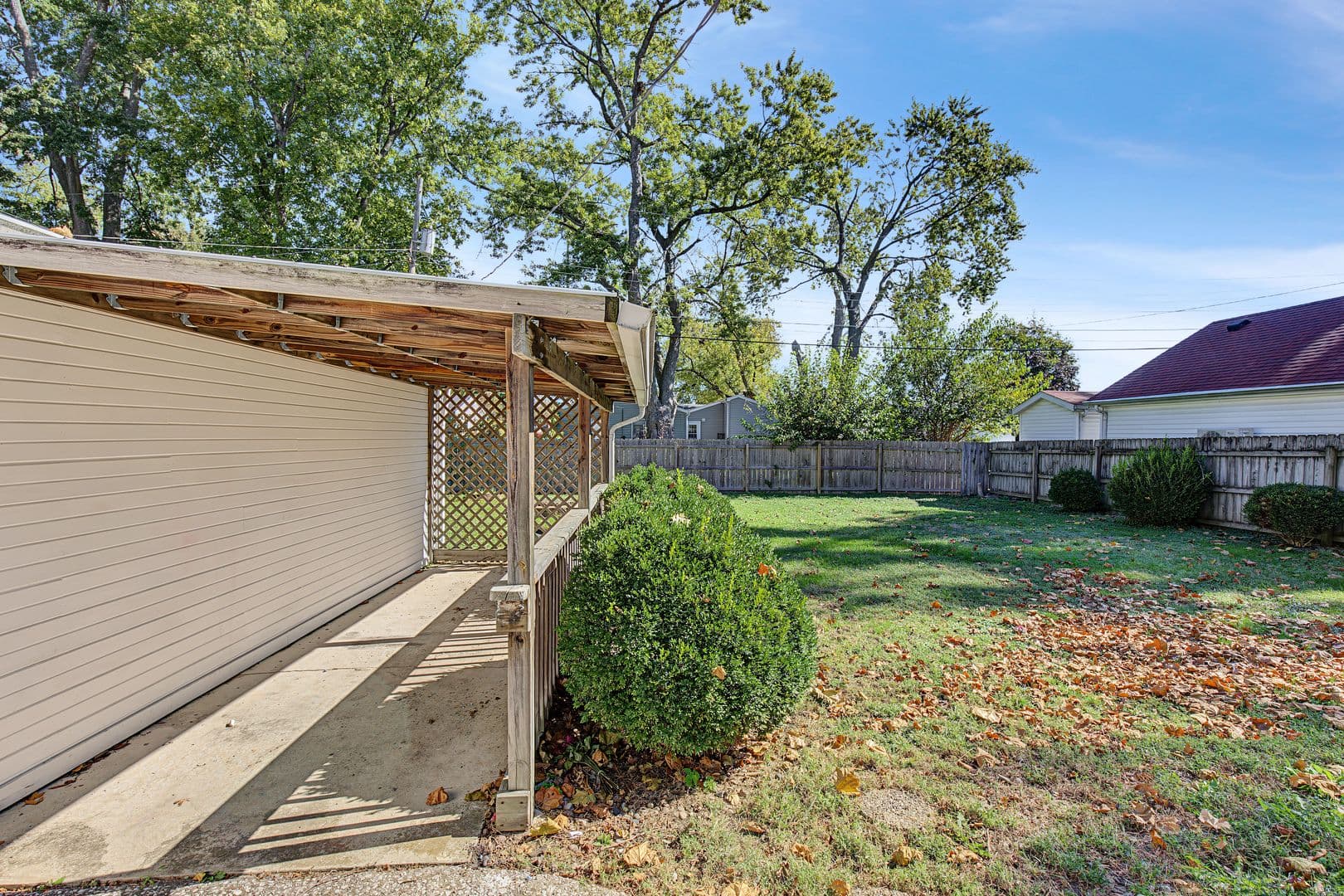 Champaign House: 1704 Ridgeland Dr.