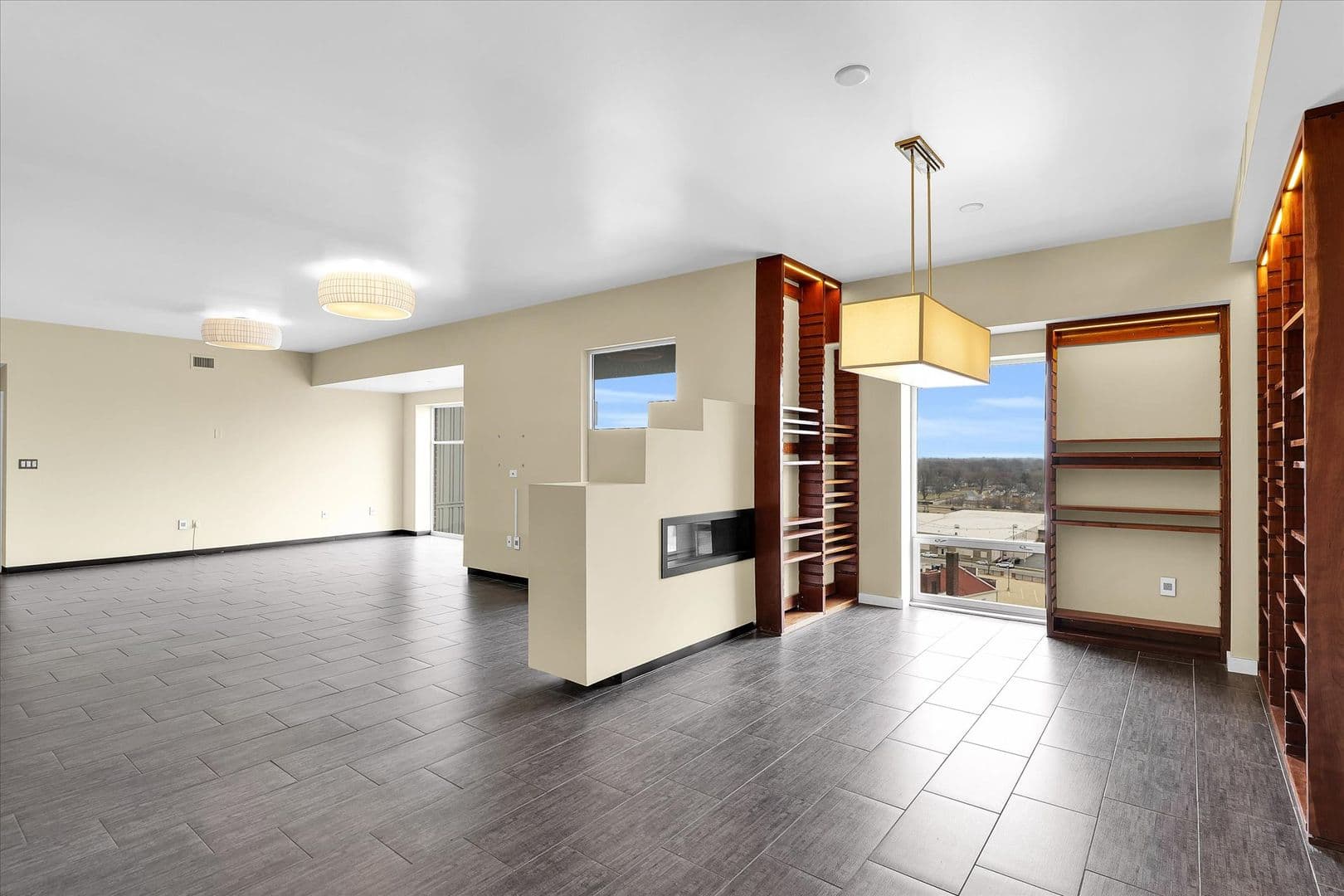 Champaign Condo: 301 N. Neil St.