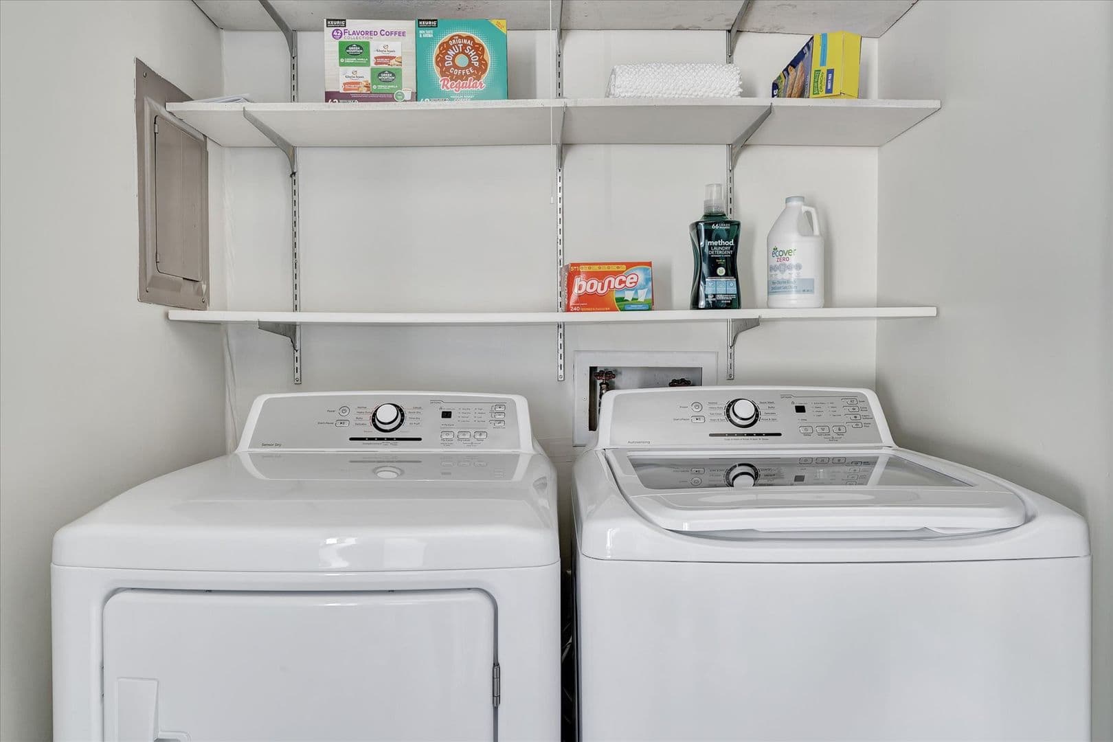 Champaign Apartment: 2406 Leeper Dr.