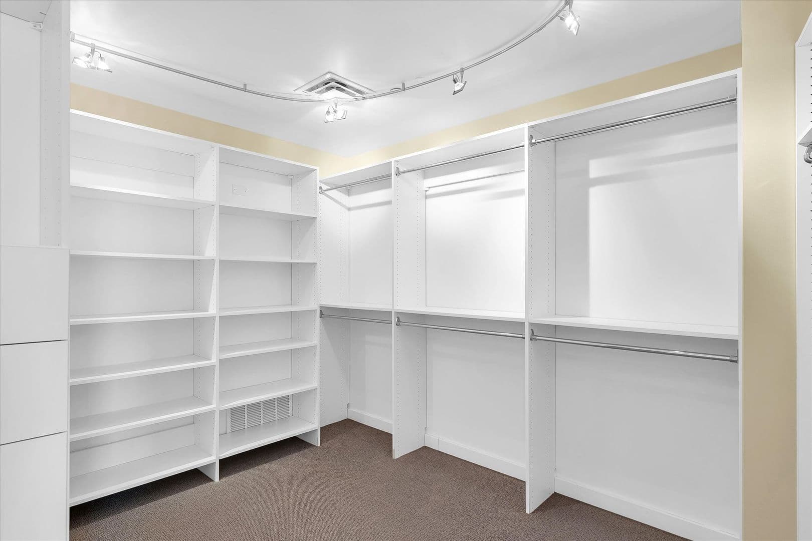 Champaign Condo: 301 N. Neil St.