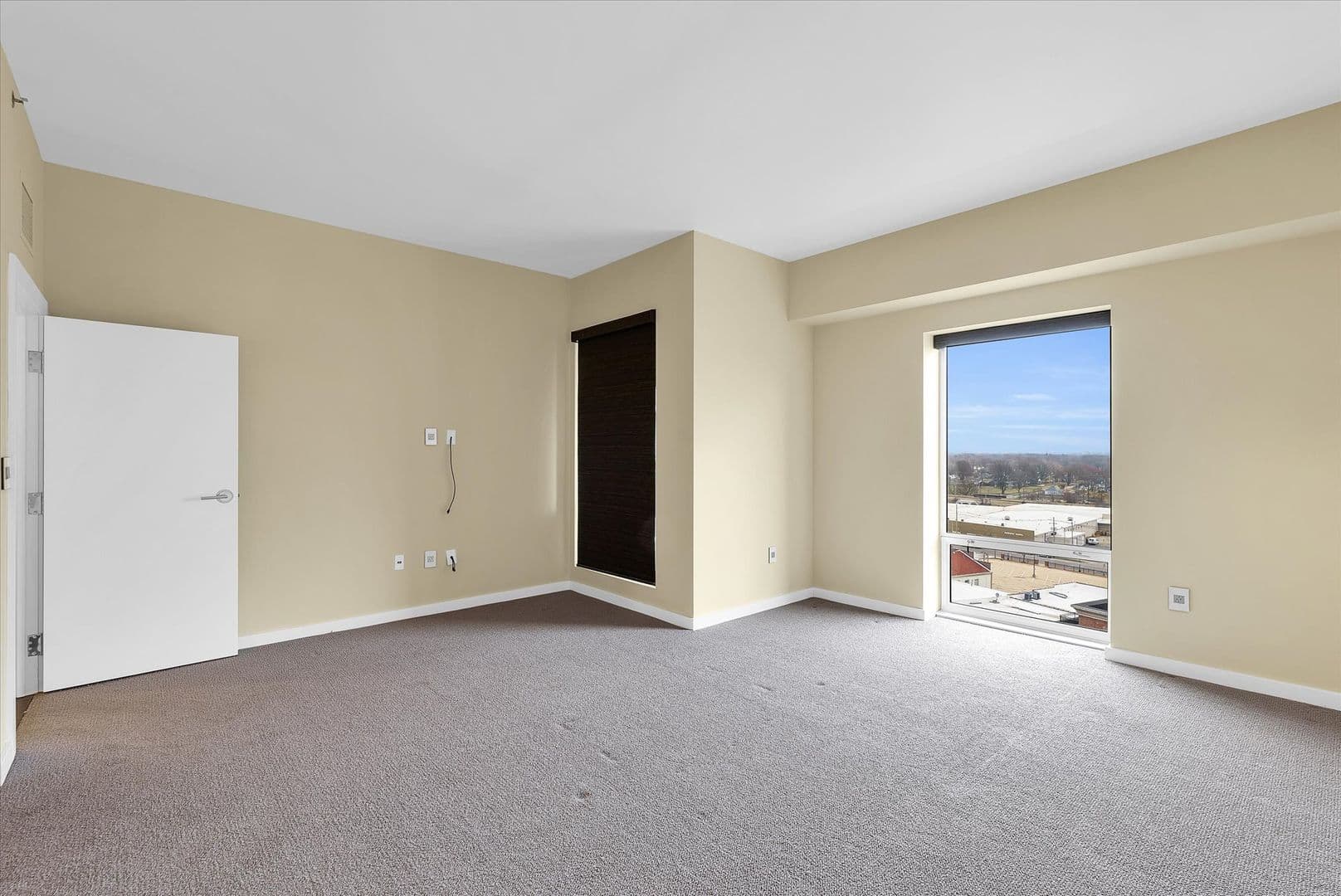 Champaign Condo: 301 N. Neil St.