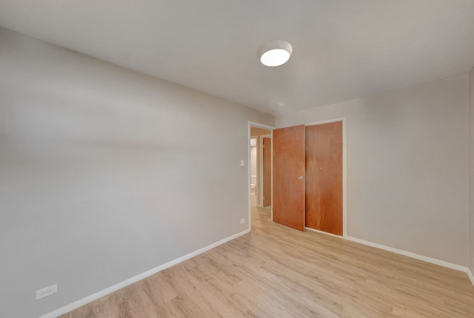 Champaign House: 1507 Thornton Dr.