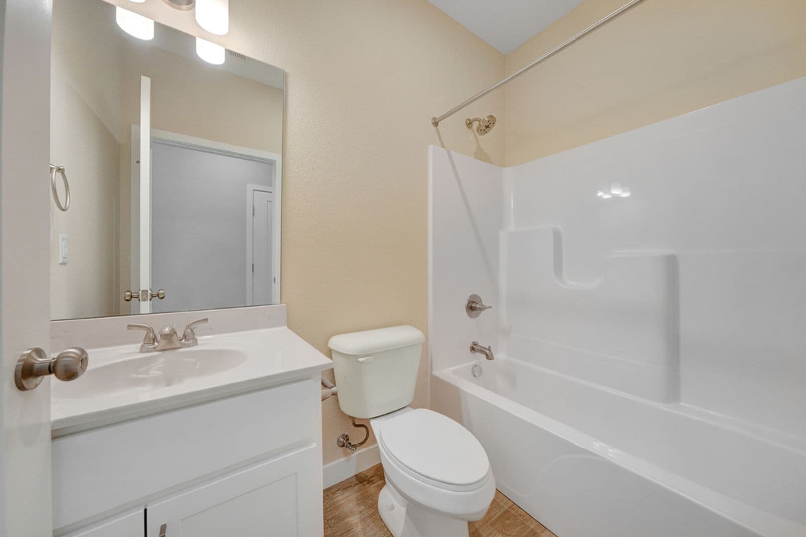 Tuscola Condo: 111 E. Ensey