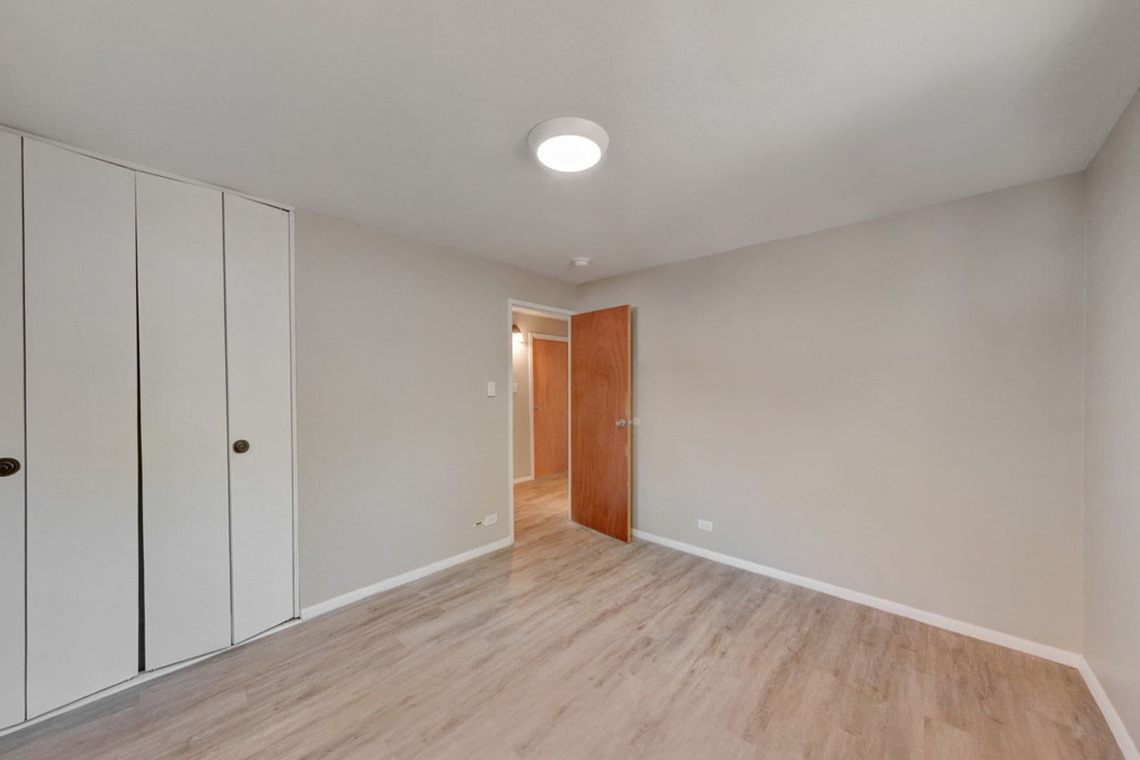 Champaign House: 1507 Thornton Dr.