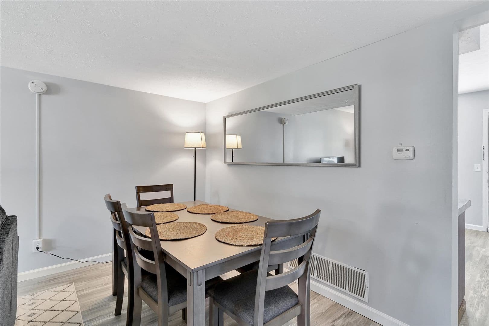 Champaign Apartment: 2406 Leeper Dr.