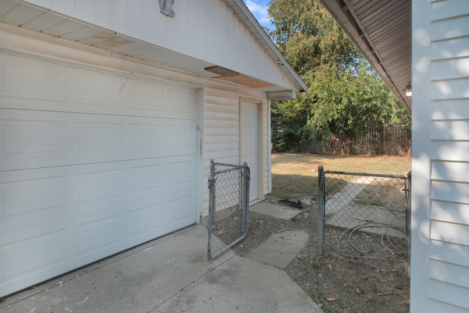 Champaign House: 1507 Thornton Dr.