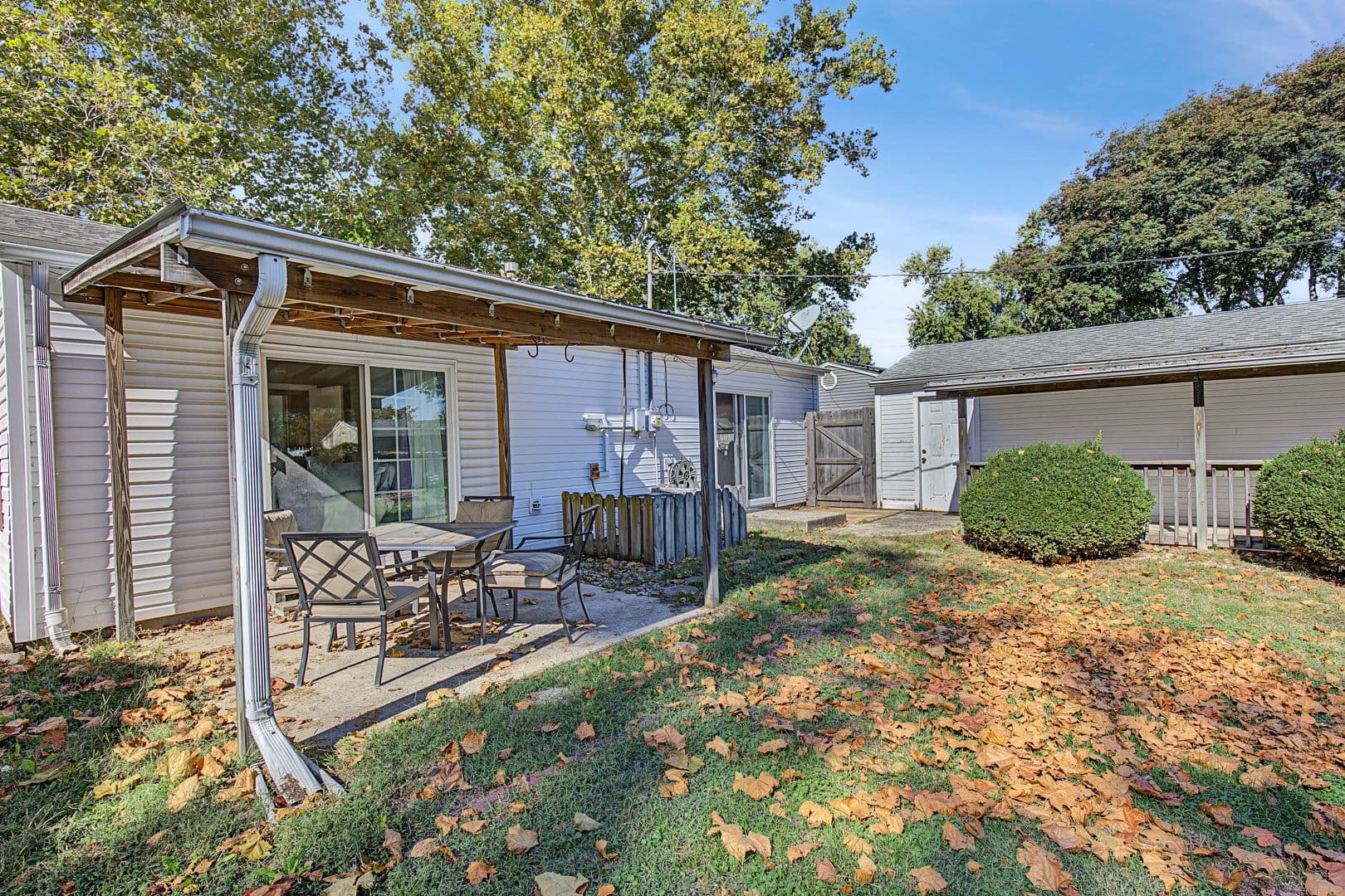 Champaign House: 1704 Ridgeland Dr.