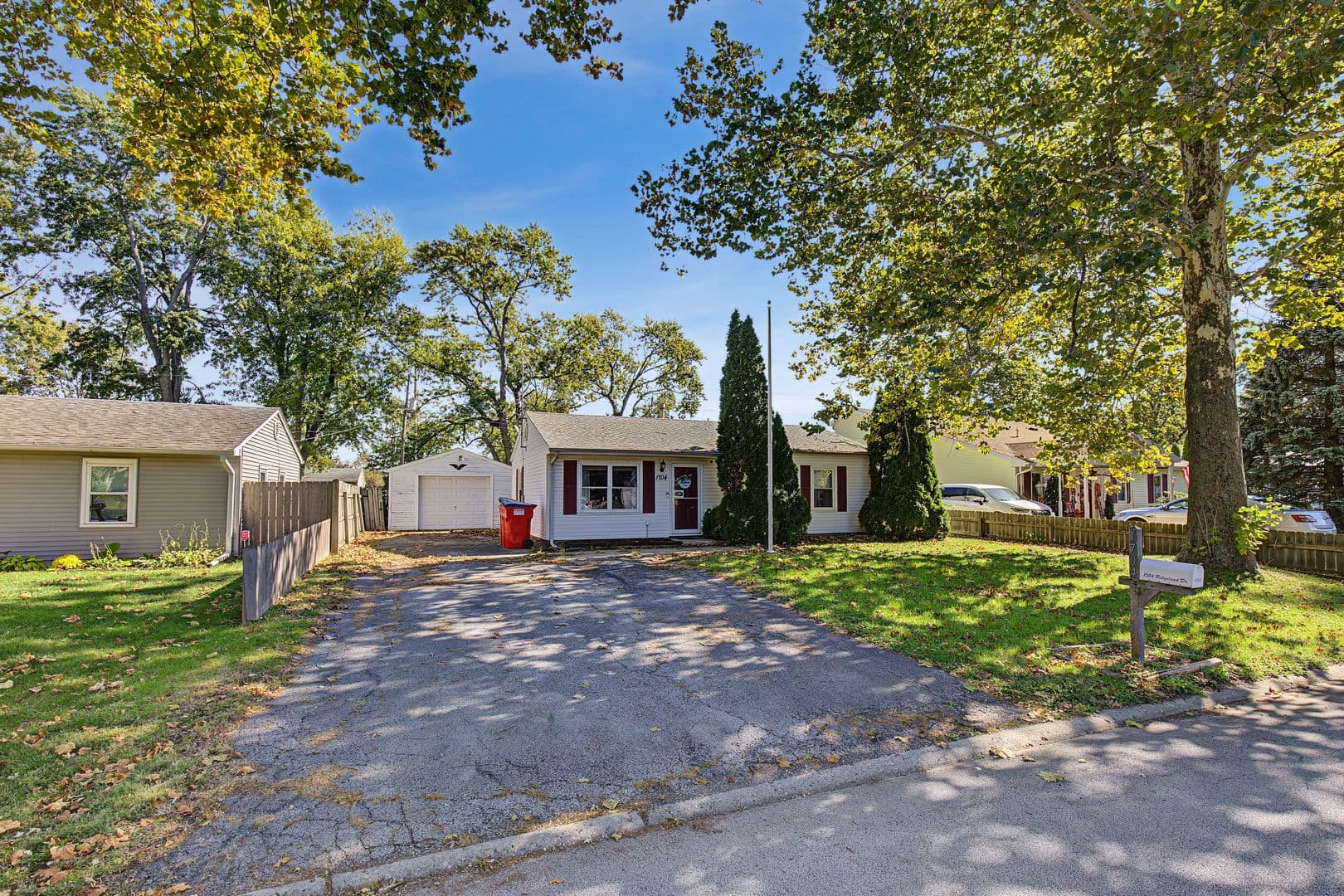 Champaign House: 1704 Ridgeland Dr.