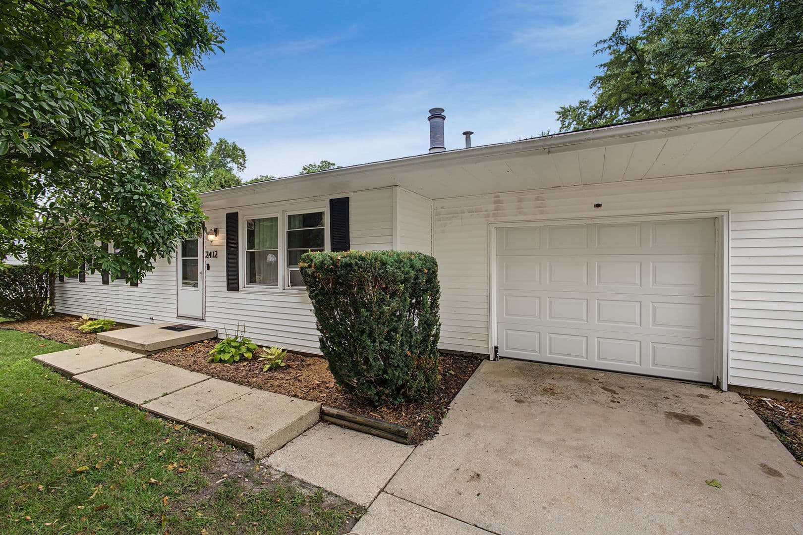 Champaign House: 2412 Southwood Dr.